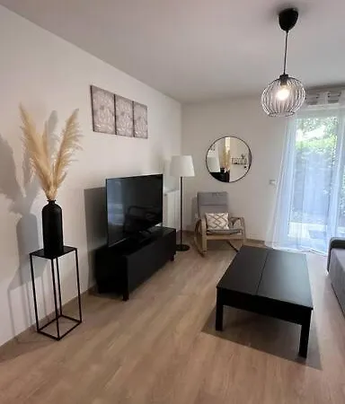 Appartement A Fleury-Merogis Proche De Paris Exterior photo