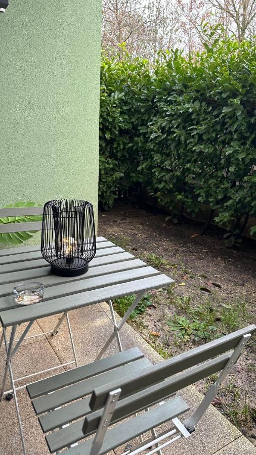 A Proche De Paris Apartment *